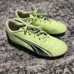 Puma Kids Neon Green Sneakers